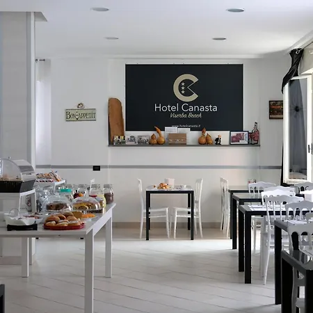 Canasta Hotel Rímini