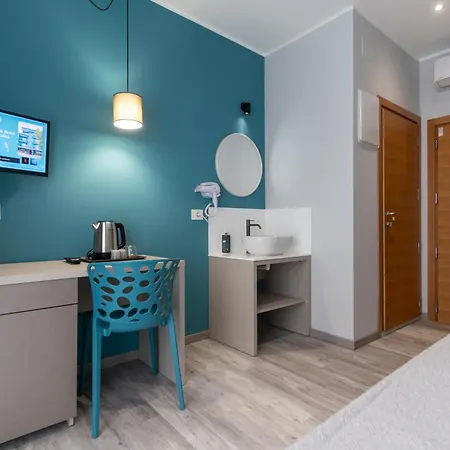 Hotell Cristina 3*