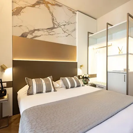 Paola Otel 3*