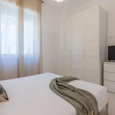 Apartahotel Cinzia *