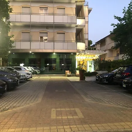 Hotel Acasamia Welchome 3*