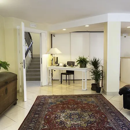 Fellini Apartmanhotel