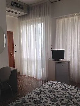 Hotel Carlton 3*