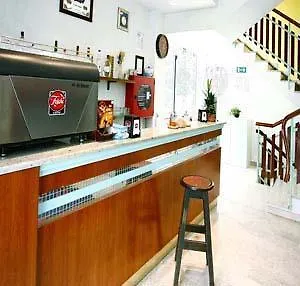 Hotel Maena