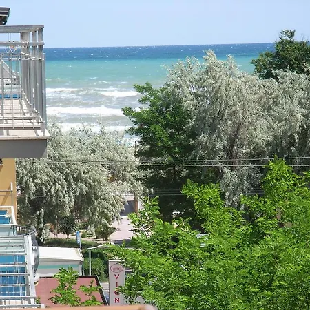 Nives Rimini