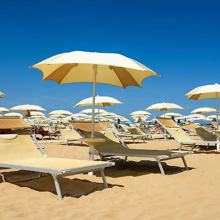 فندق دبلومات بالاس 4*