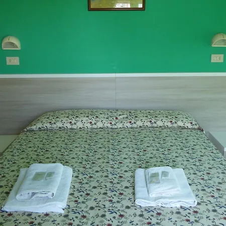 Consul Hotel 3*