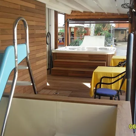 Aros 3*