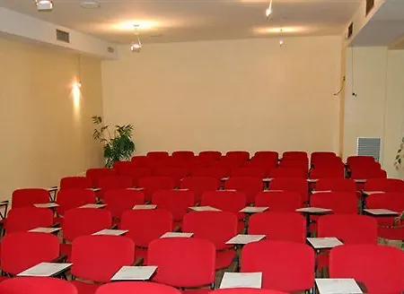 Atrium 3*