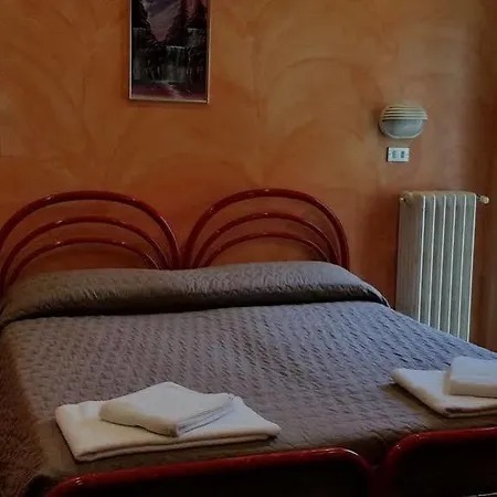 Отель Itala 3*