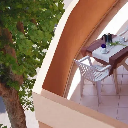 Domus 4* Rimini