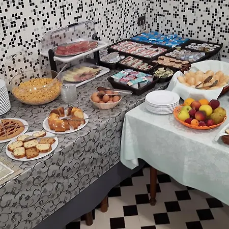 Hotell Podgora 3*