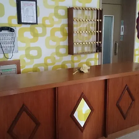 Savini Hotel 2*