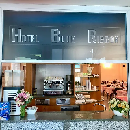 Blue Ribbon Отель Римини