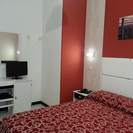 Mizar فندق ريميني