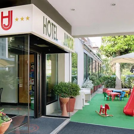 Junior Hotel 3*