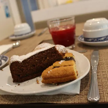 Mauri Hotell Marebello