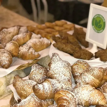 مونمارتر فندق 3*