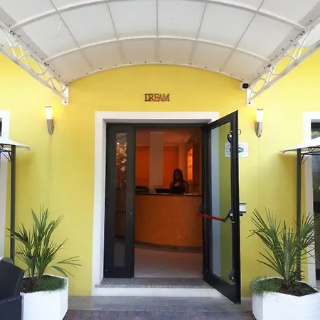 Hotel Dream 2*