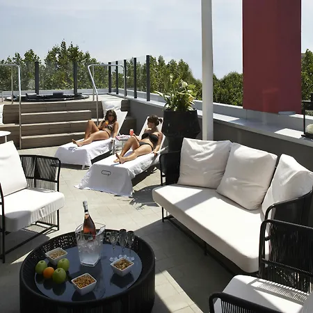 Hotel Q
