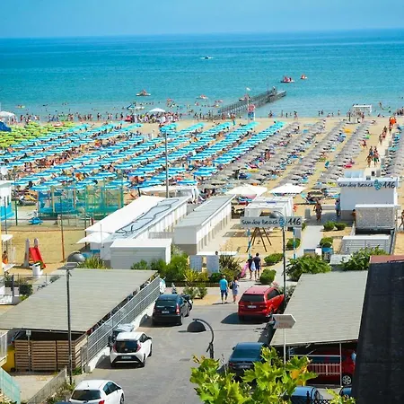 Hotel Sanremo 3*