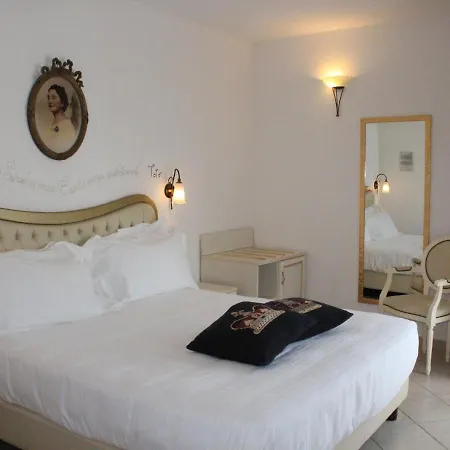 Hotel Sovrana & 4*