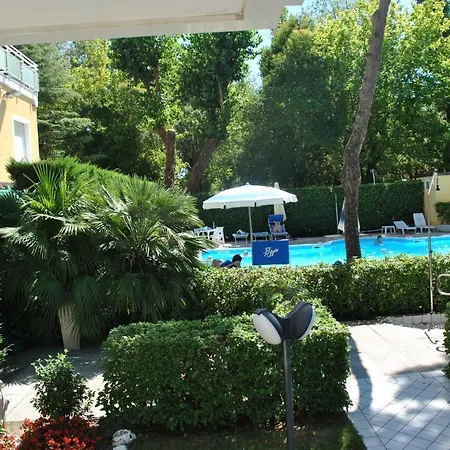 Hotel Bahama