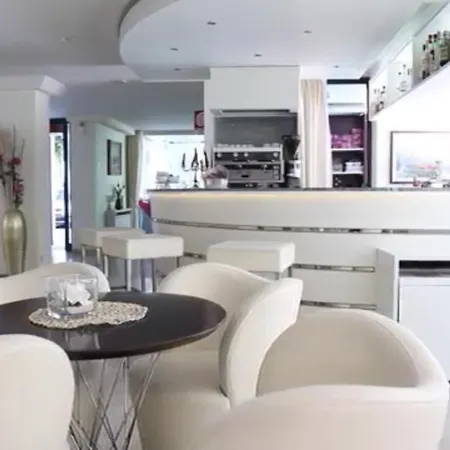 Aristeo Hotel 3*
